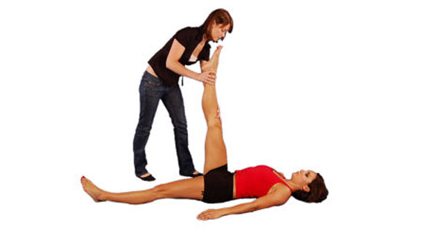 hamstring cramp treatment stretch