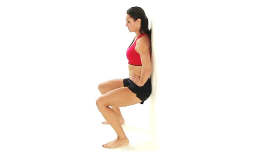 Wall squat isometric muscle contraction