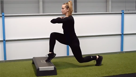 heel raise lunge